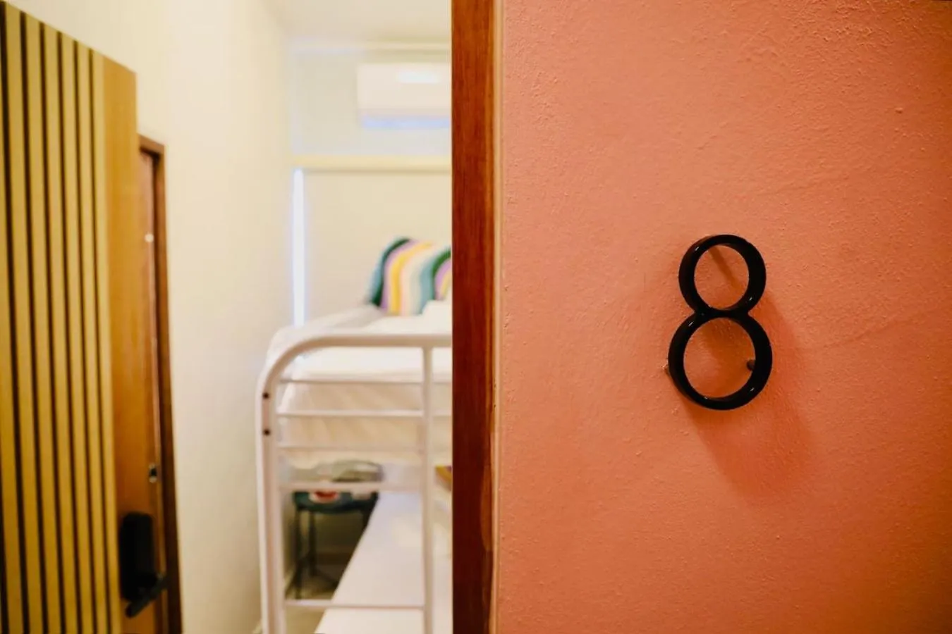 Room 8 Colorful Crash Pad Near Cerra Art 圣胡安 酒店