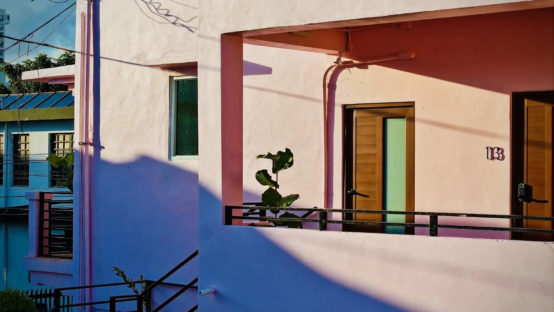 Hotell Room 8 Colorful Crash Pad Near Cerra Art San Juan